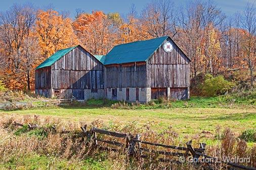 Autumn Barn_24195.jpg - Photographed near Althorpe, Ontario, Canada.